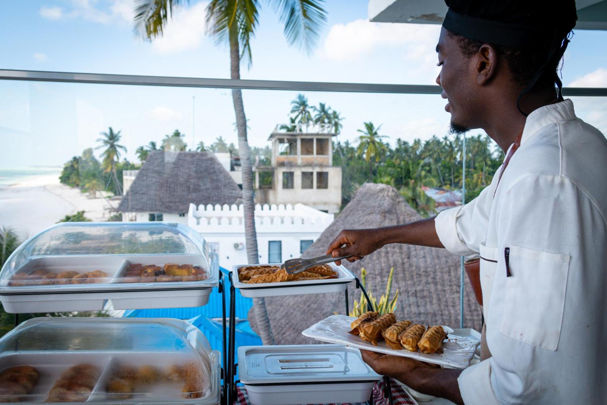 Pili Pili Sunrise Beach Hotel Jambiani  Buitenkant foto
