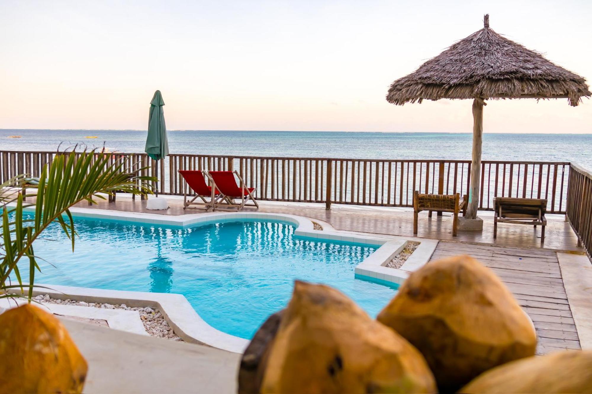 Pili Pili Sunrise Beach Hotel Jambiani  Buitenkant foto